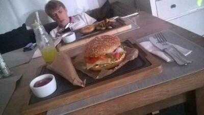 Клуб-ресторан "Облака"