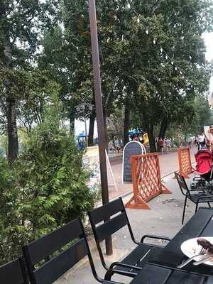 Гостинный дворЪ