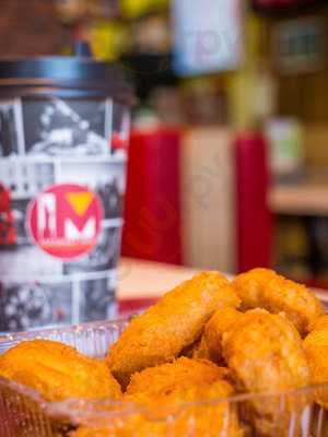 Trendy. Latte & Muffin Bar