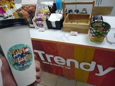 Trendy. Latte & Muffin Bar