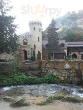 Замок Коварства И Любви