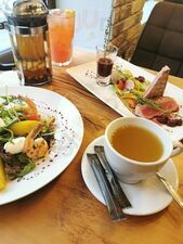 МЕСТО Cafe & Bar