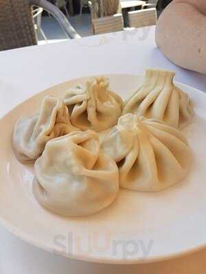 Мистер Хинкали