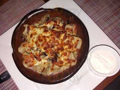 Пузатая Хата