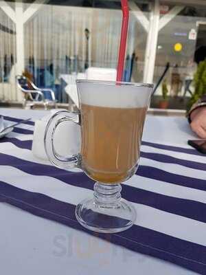 White & Blue Cafe Sochi