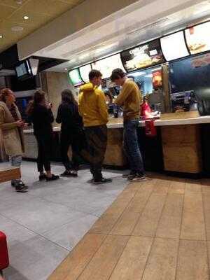 Макдоналдс