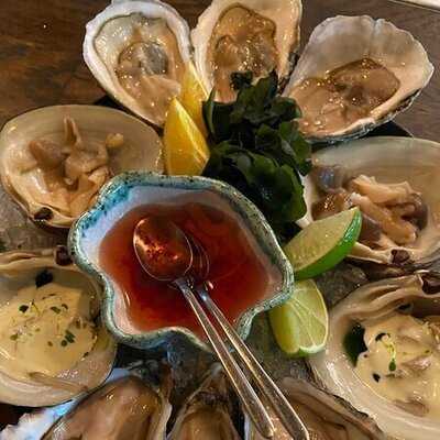 Устричный бар "Кашалот"