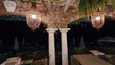 Таверна Дионис