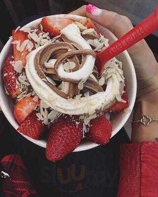 Tutti Frutti Frozen Yogurt