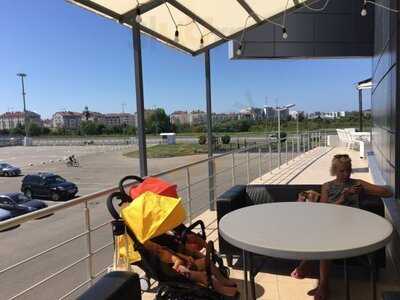 Арт-кафе  "Белый Кролик"