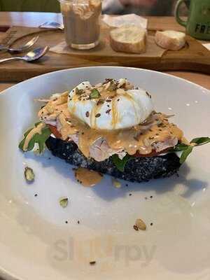 Брекфастерия