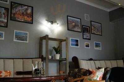 Megapolis Bar & Grill