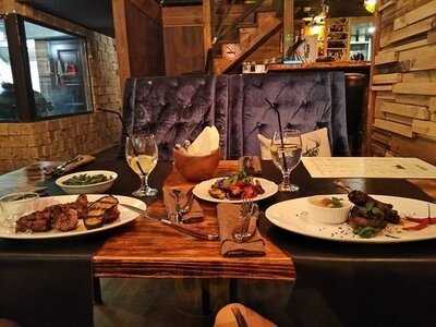 Стейк-хаус "Граф Скотинин"