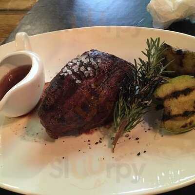 Стейк-хаус "Граф Скотинин"