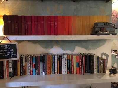 Дыра в стене