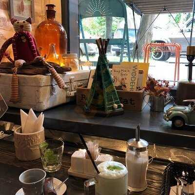 Дыра в стене