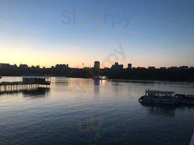 Петровский причал