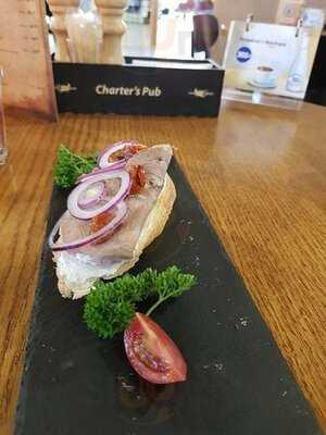 Charter’s Pub