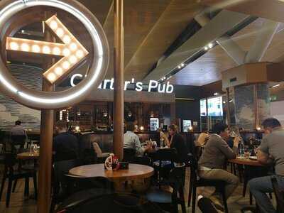 Charter’s Pub