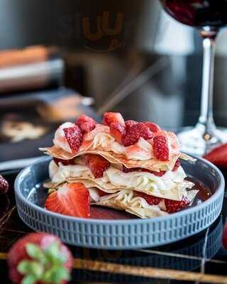 Fire Lake Grill House & Cocktail Bar