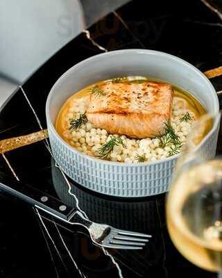 Fire Lake Grill House & Cocktail Bar