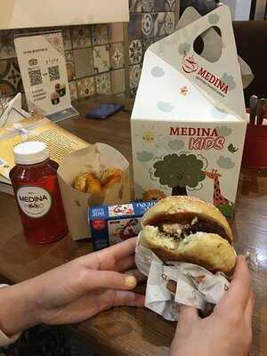 Кафе Медина