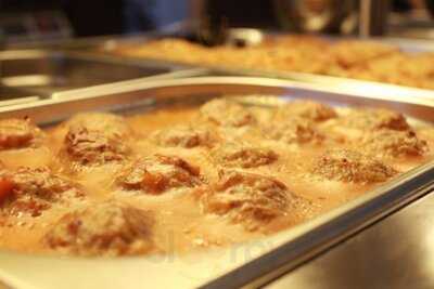 Столовая "Токмач"