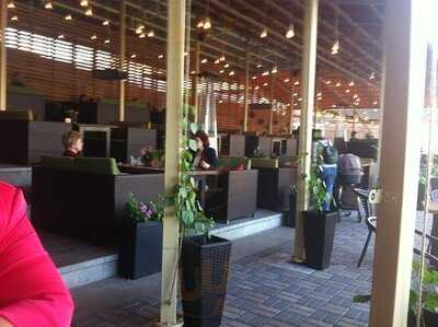 ХУМО Summer Cafe