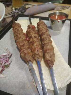 Чайхана Neft Lounge