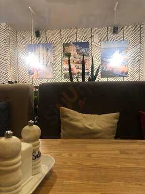 Тутто Бене на Жукова