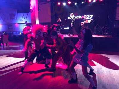 Мьюзик Холл 27