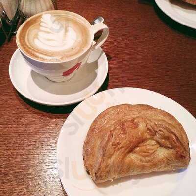 Maxime Bakery And Cafe