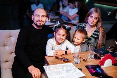 Bolshoi Restaurant Bar Karaoke