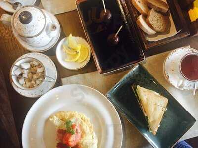 Ресторан "Яблони и Груши"