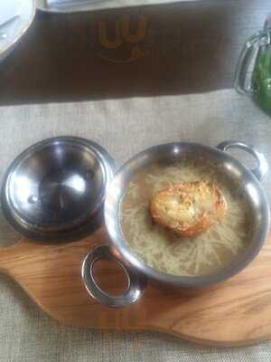 Ресторан "Яблони и Груши"