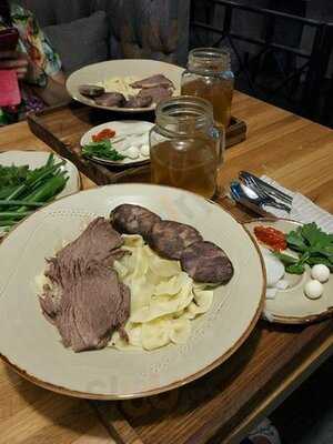 Зур Нэнэйка