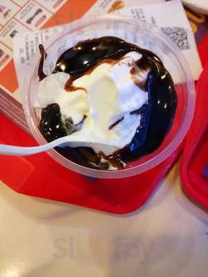 Макдоналдс