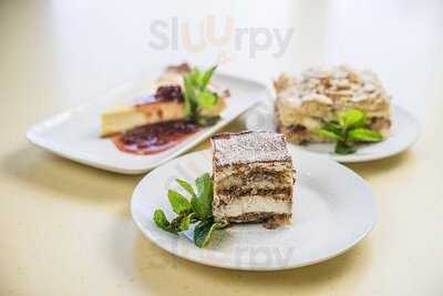 Кафе - столовая "Новатор"