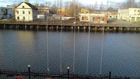 Домик у причала