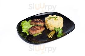 Семейный ресторан "Сказка"