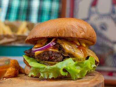 Rebel Smoked Бургер