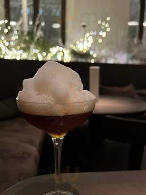 Люди. Еда.Счастье