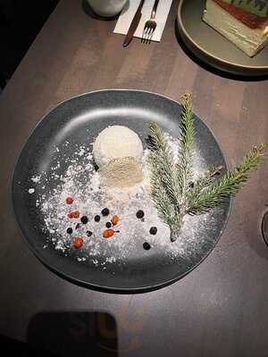 Люди. Еда.Счастье