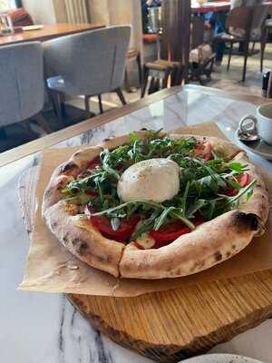 Rimski  Бистро