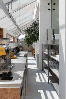 Found Record Store & Пиццерия