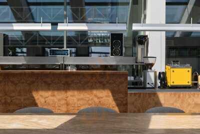 Found Record Store & Пиццерия