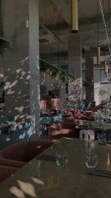 Курортный Роман