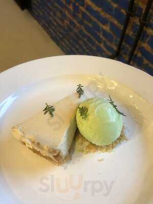 Ку-Ку Бистро