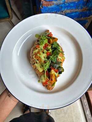 Ку-Ку Бистро