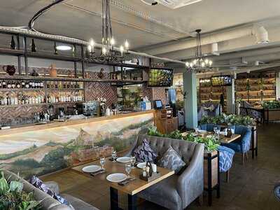 Хинкальная на Римской